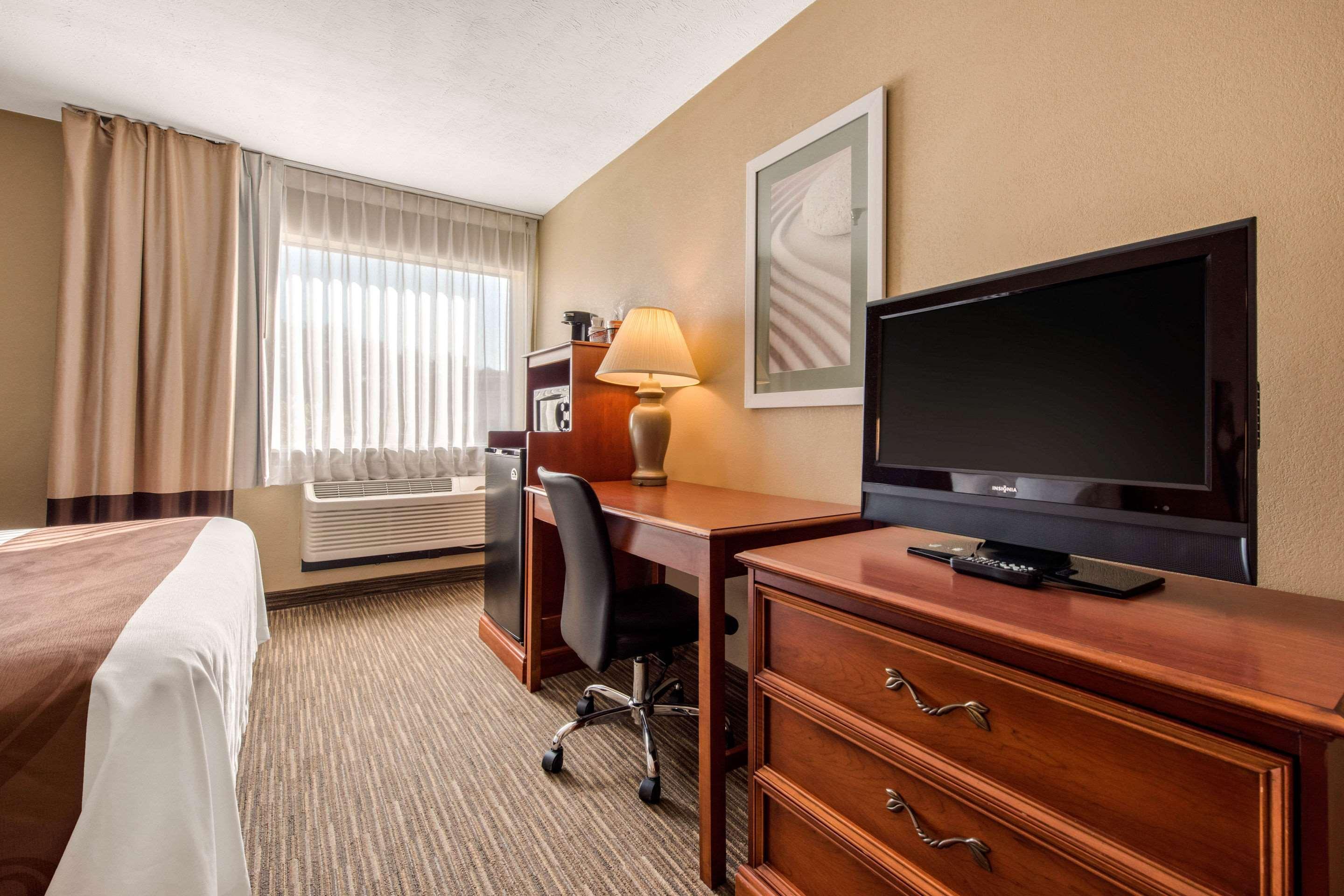 Quality Inn & Suites New Castle Extérieur photo