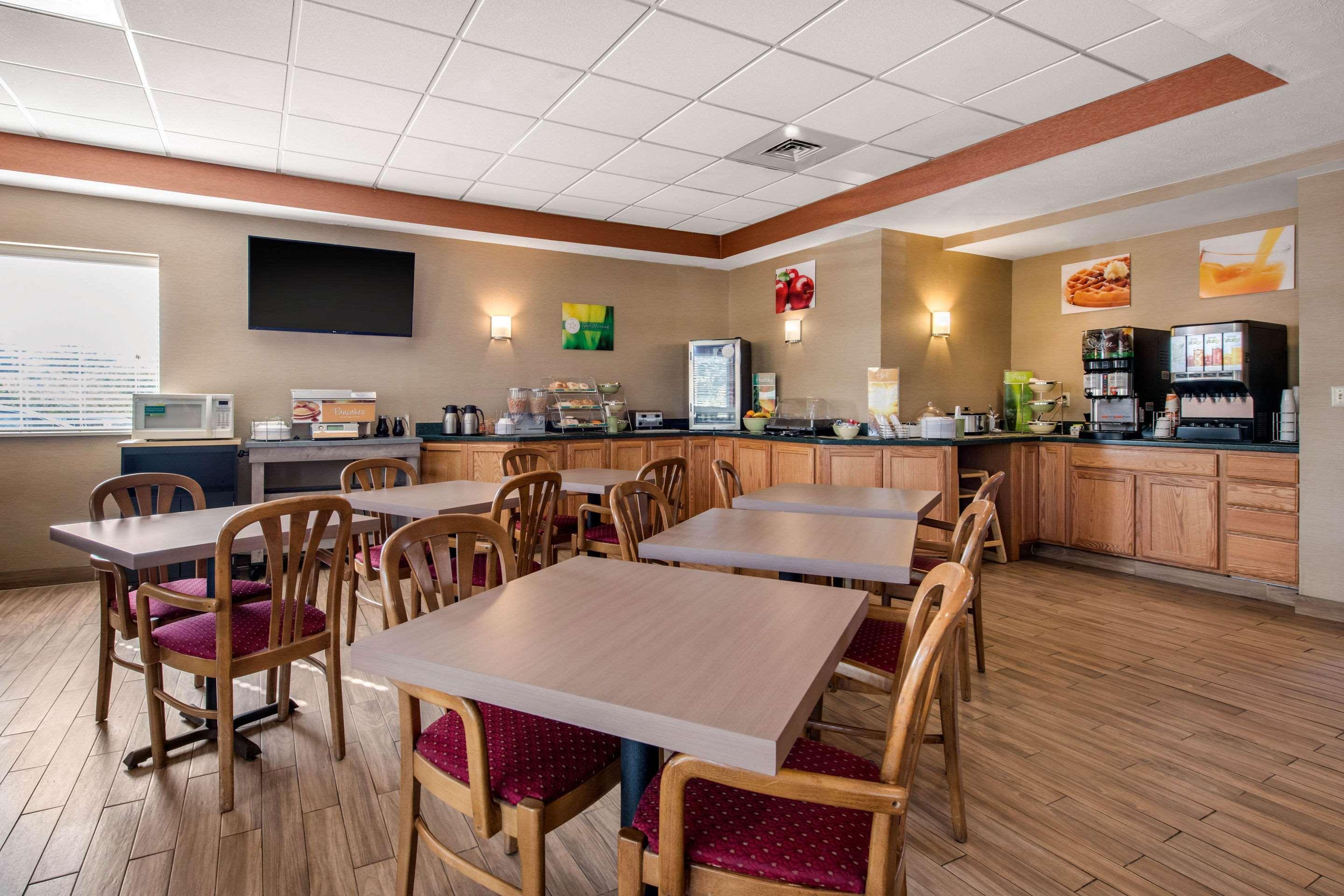 Quality Inn & Suites New Castle Extérieur photo