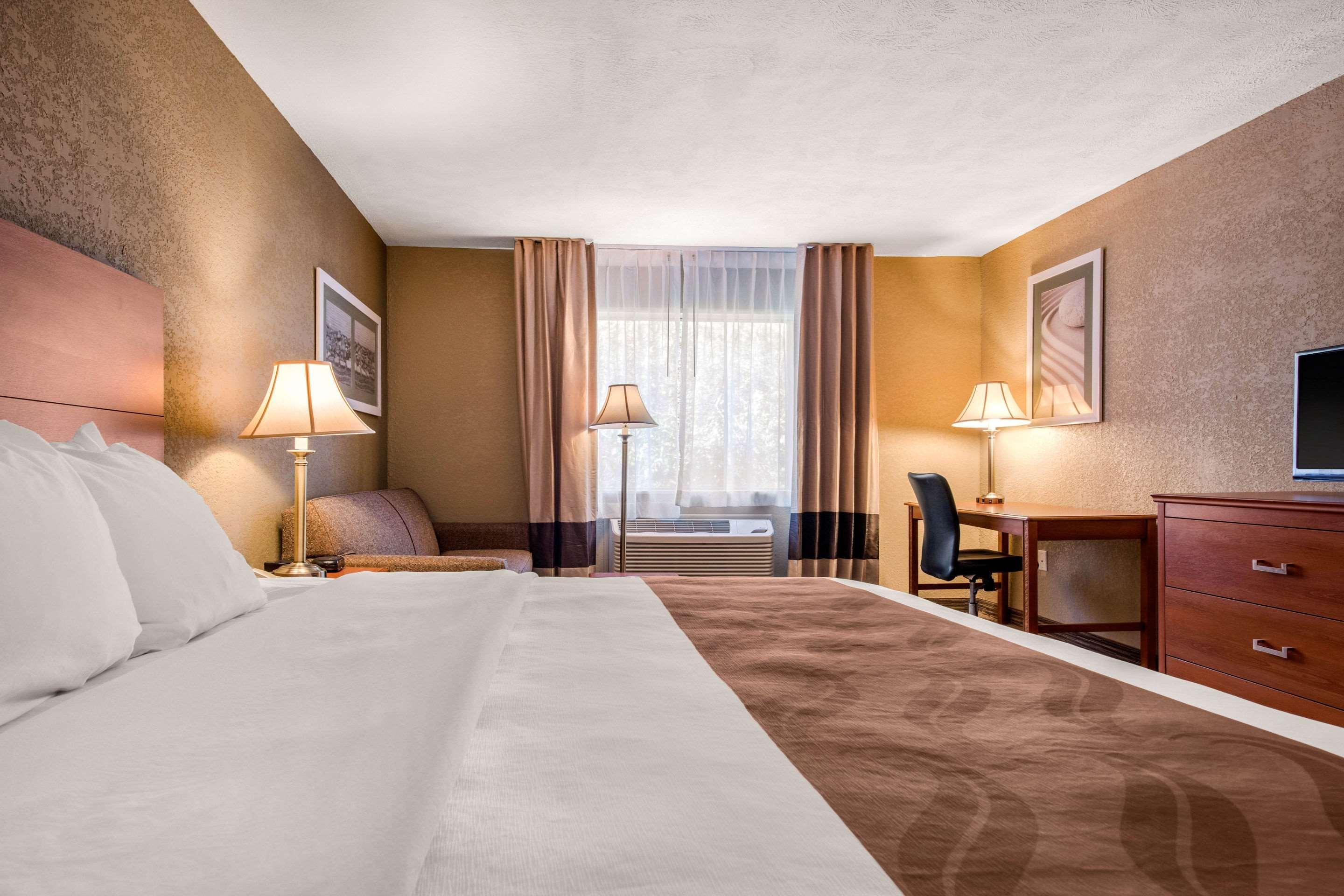 Quality Inn & Suites New Castle Extérieur photo