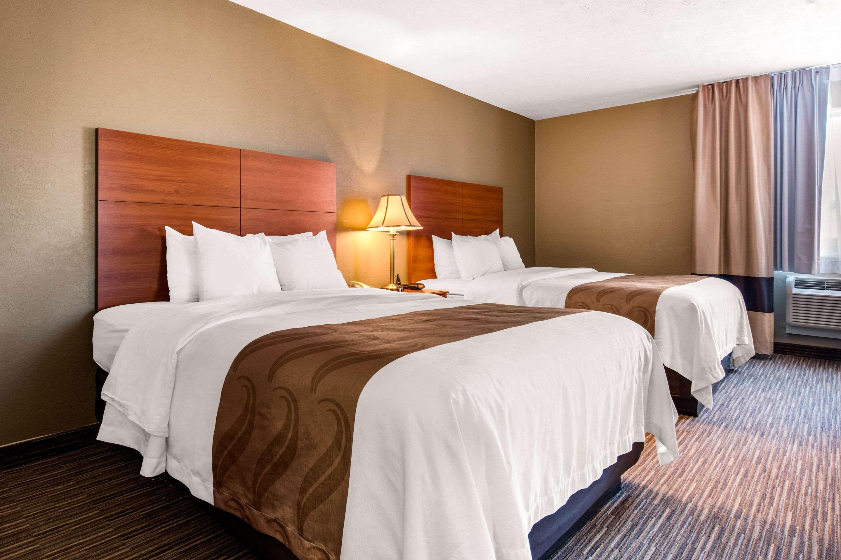 Quality Inn & Suites New Castle Extérieur photo