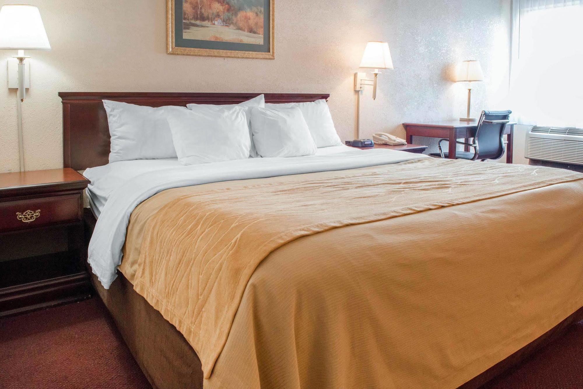 Quality Inn & Suites New Castle Extérieur photo