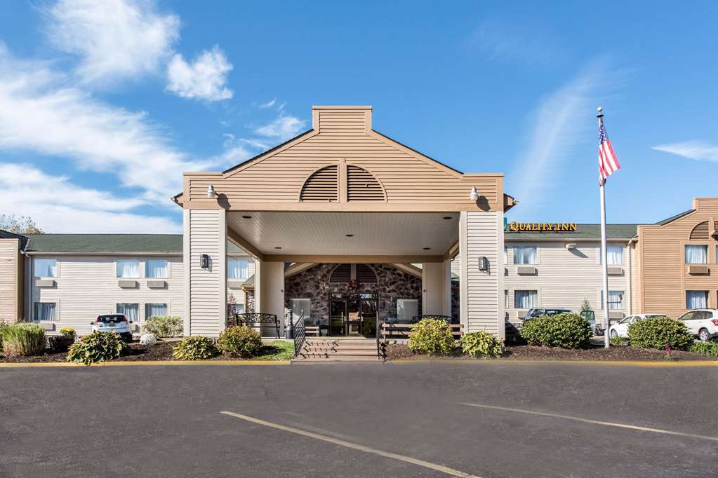 Quality Inn & Suites New Castle Extérieur photo