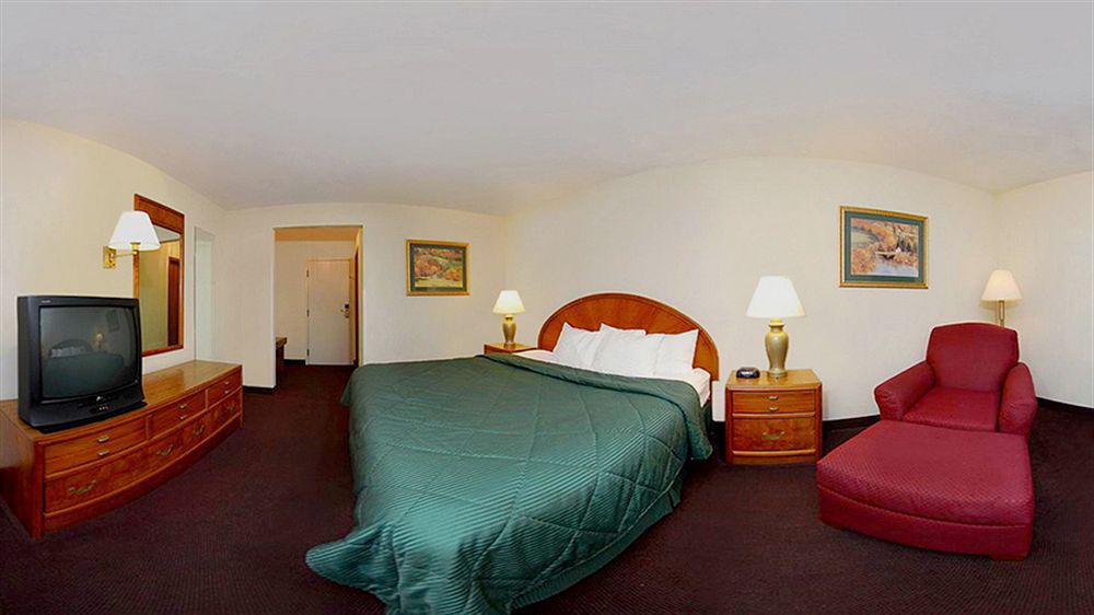Quality Inn & Suites New Castle Extérieur photo